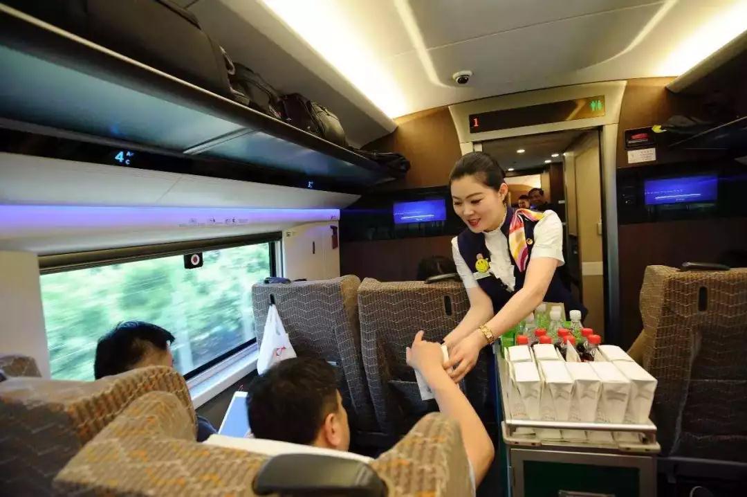 福建（貴 族 鱷）運動鞋