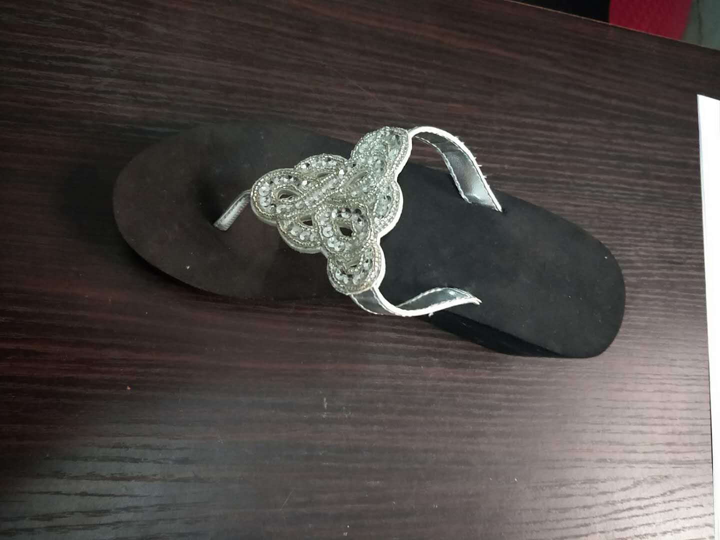 温馨鞋帽加工
